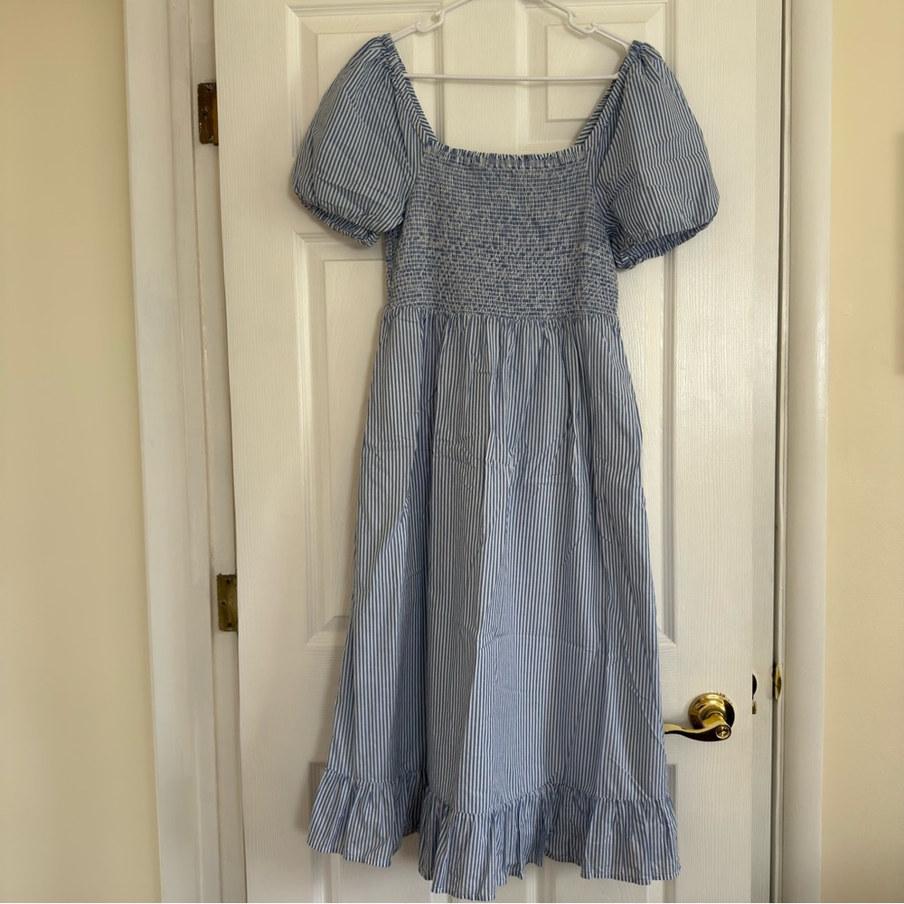 NWOT J. Crew Blue and White Seersucker Puff-Sleeve Midi Dress